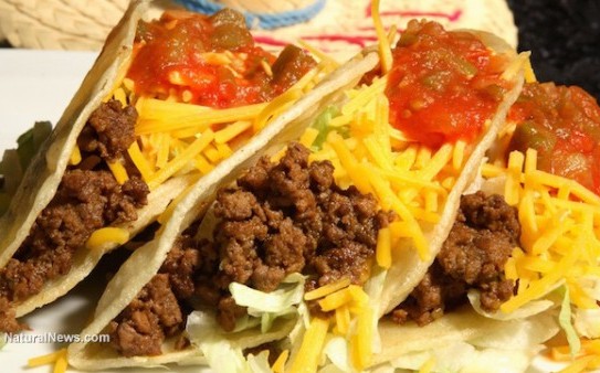 Tacos-Mexican-Food-Close-Up-Meat-Cheese-Vegetable